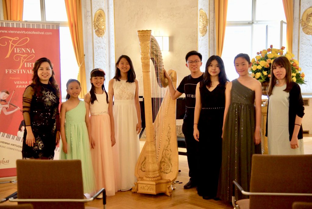 Katryna Tan and students in Vienna, June 2018