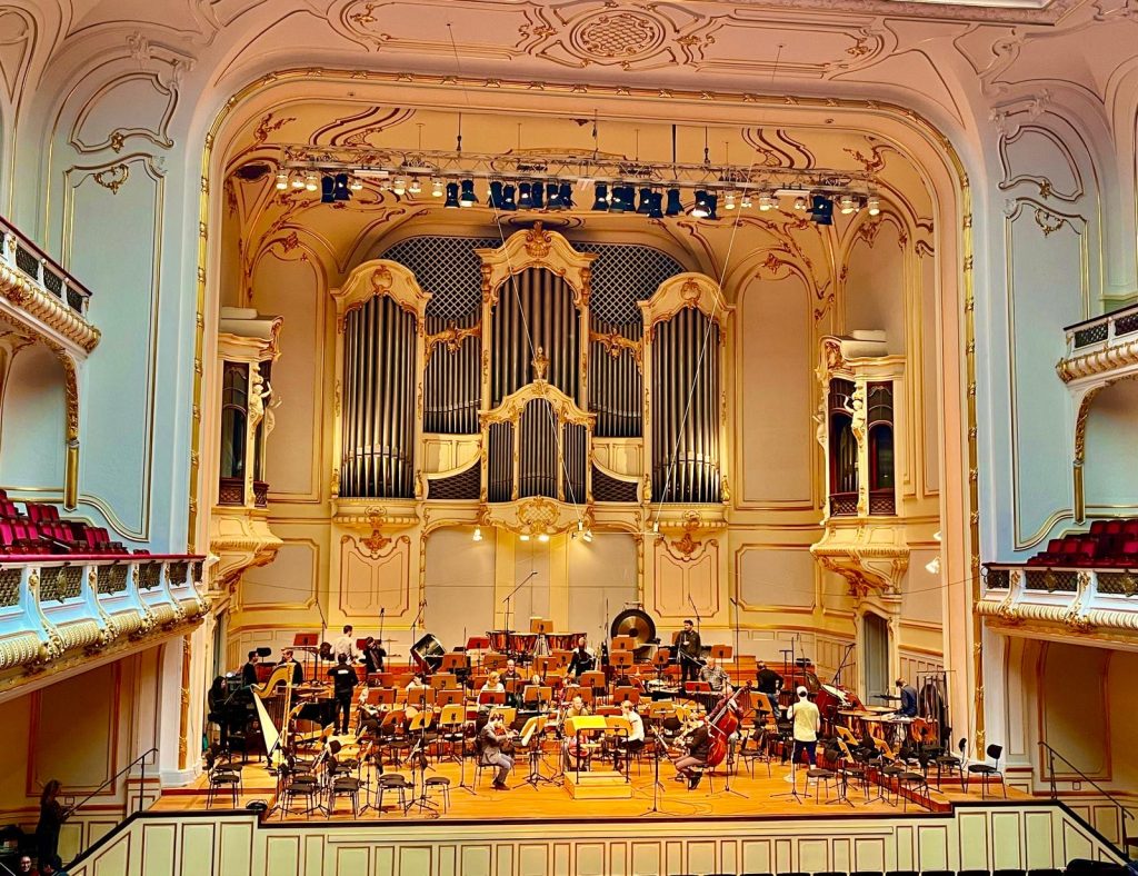 Le Symfoniker Hamburg chez lui à la Laeiszhalle
